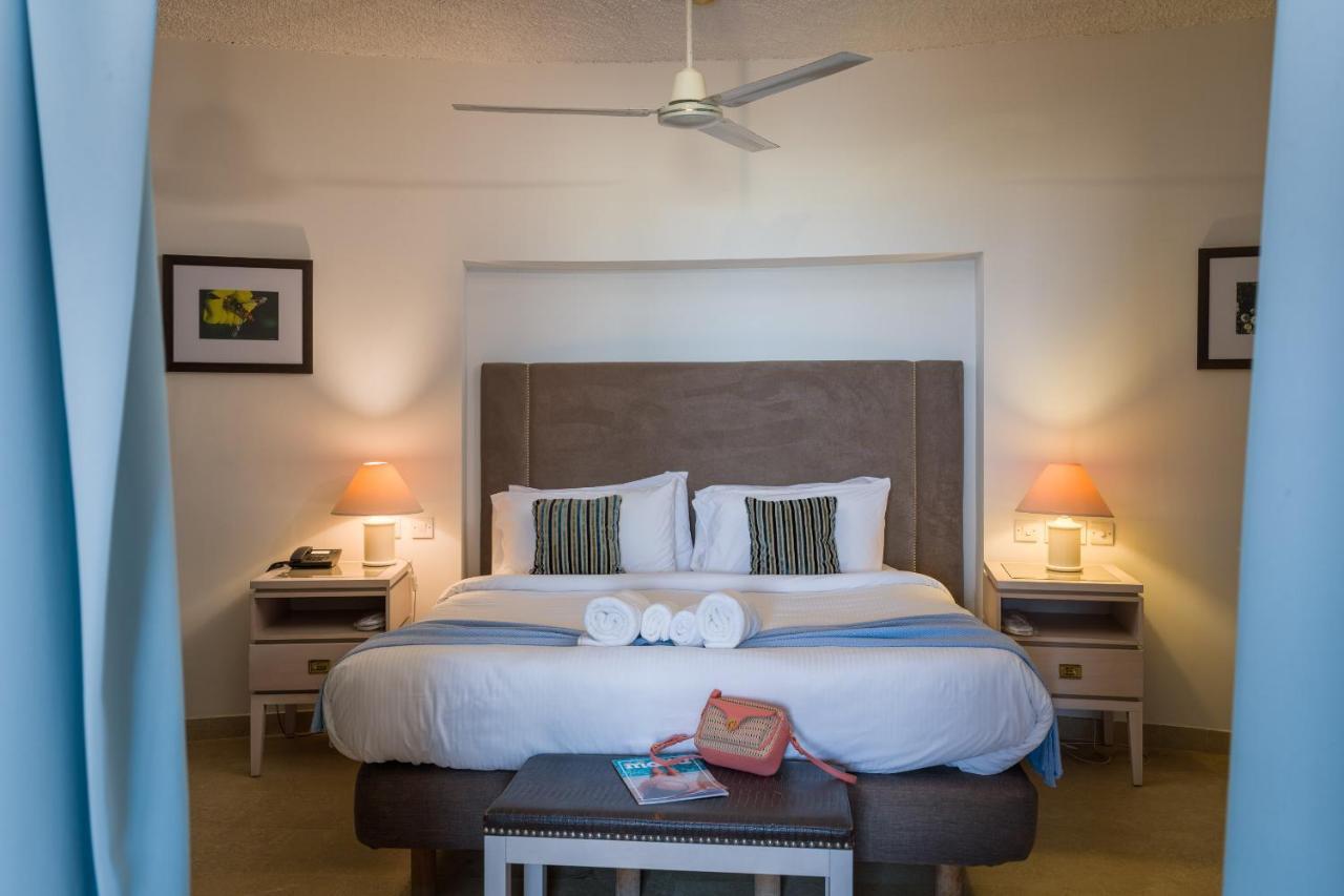 森可水疗中心酒店 萨奈特 外观 照片 A bedroom at the hotel