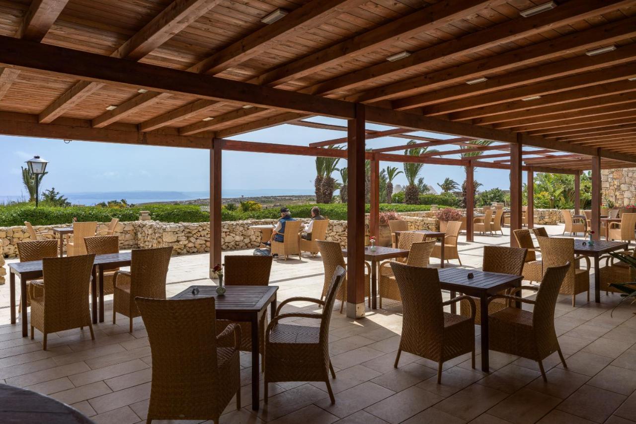 森可水疗中心酒店 萨奈特 外观 照片 Pergola at a restaurant